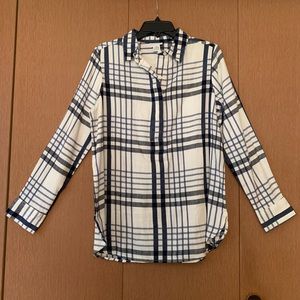 Liz Claiborne Long-Sleeve Tunic Top